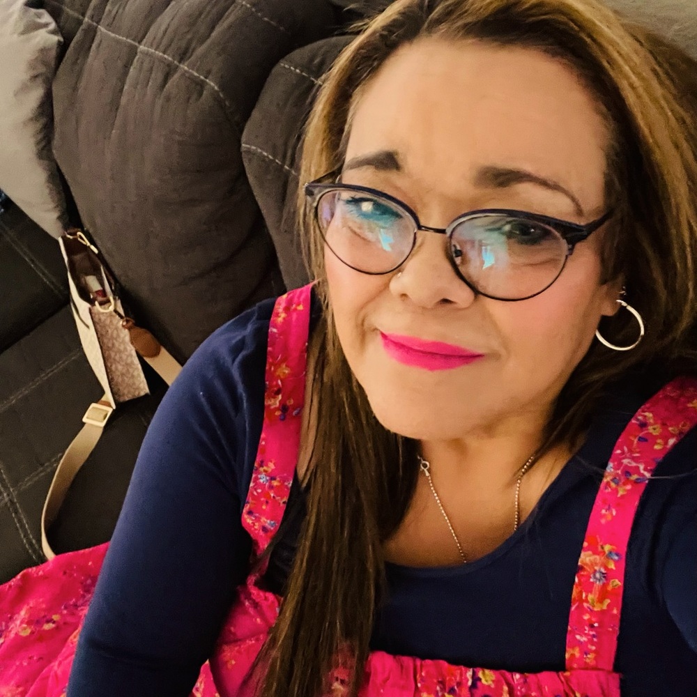 Meet your Posher, Cynthia